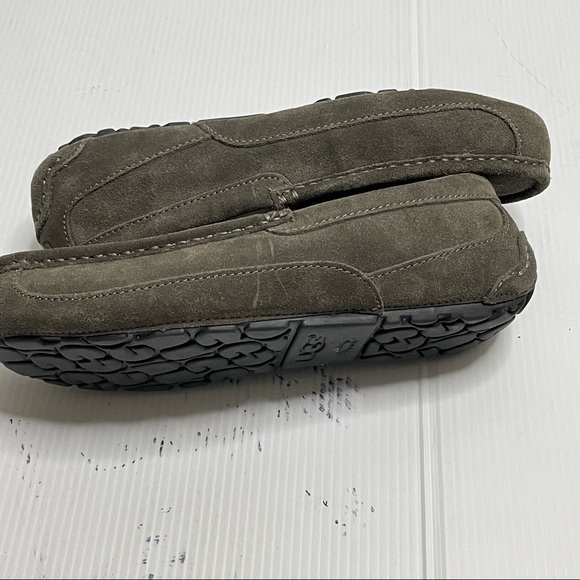 Ugg Mens Ascott Moccasin Slippers Suede GreySize 8 - Picture 9 of 16